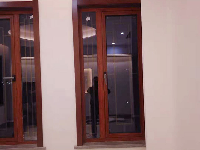 �����T��